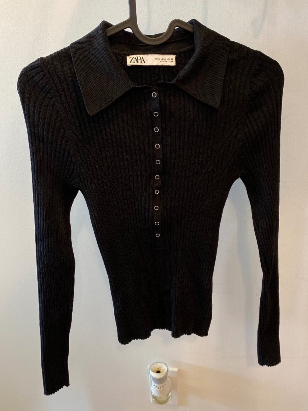 Zara Black Ribbed Knit Collared Snap Front Top Size S